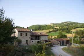 Гостиница La Pietra Rara B&B  Монтоне